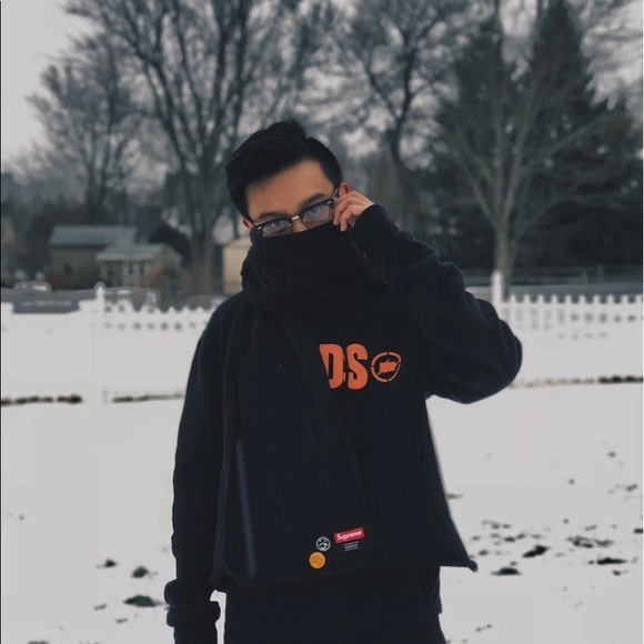 supreme polartec logo scarf